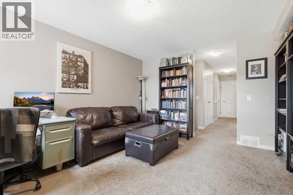 58 Evansridge Crescent NW — photo 12