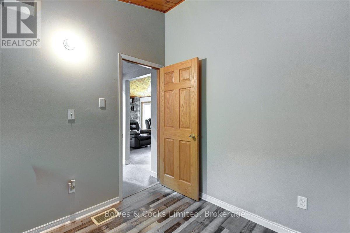 10 BIRCH TERRACE - 26