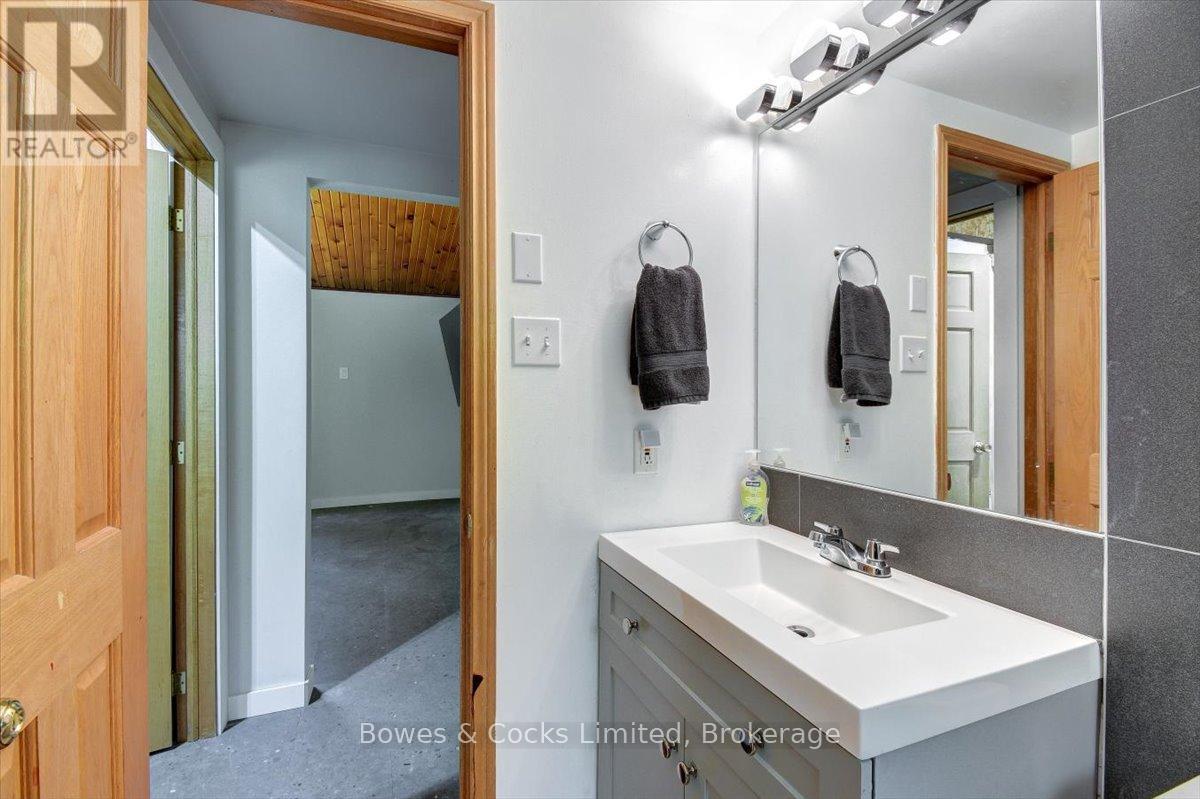 10 BIRCH TERRACE - 28
