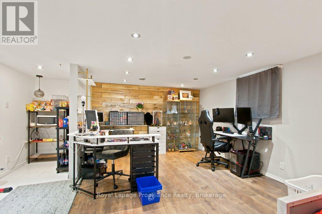 255 WEST STREET - 16