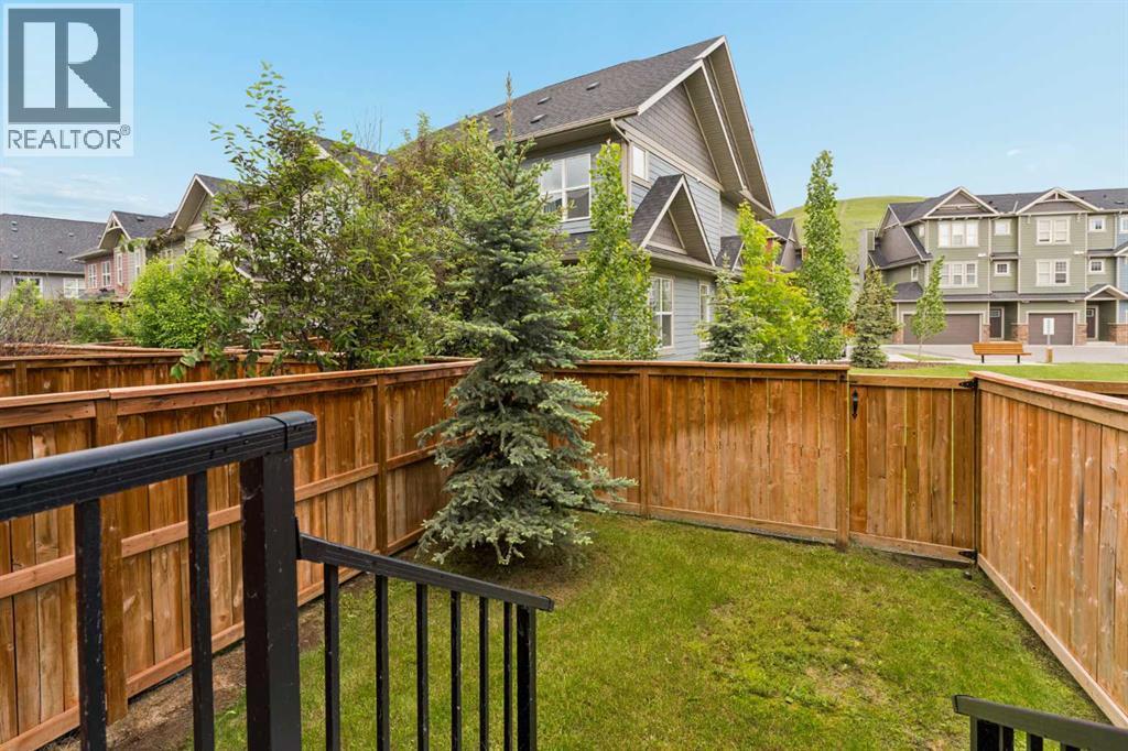 469 Cranbrook Square SE — photo 21
