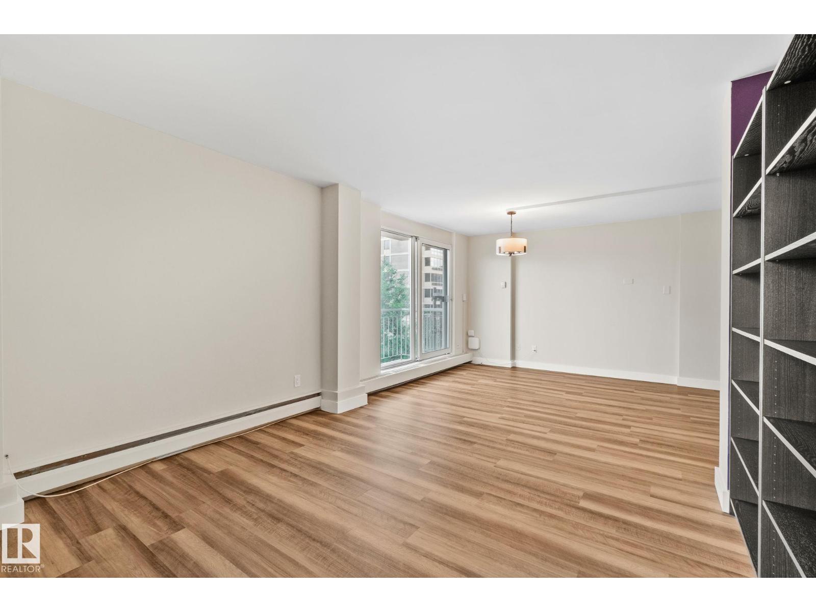 #705 9940 112 ST NW — photo 15