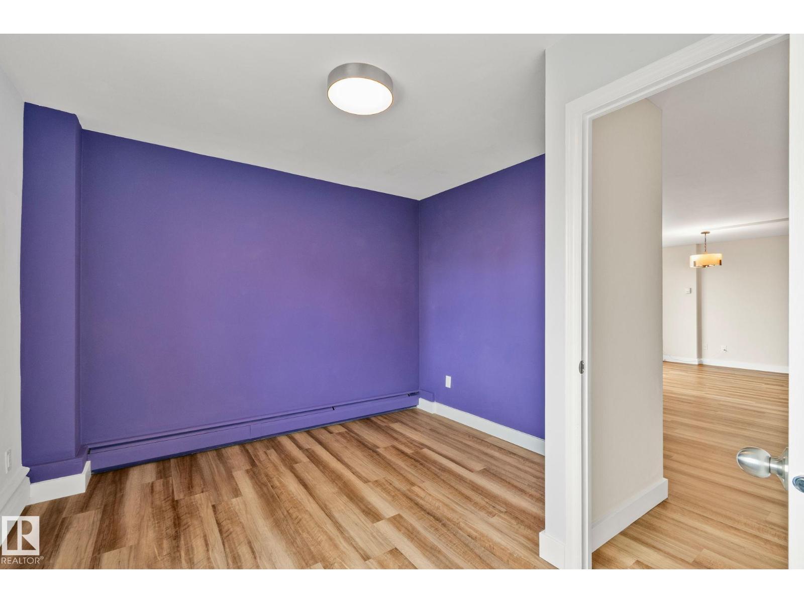 #705 9940 112 ST NW — photo 9