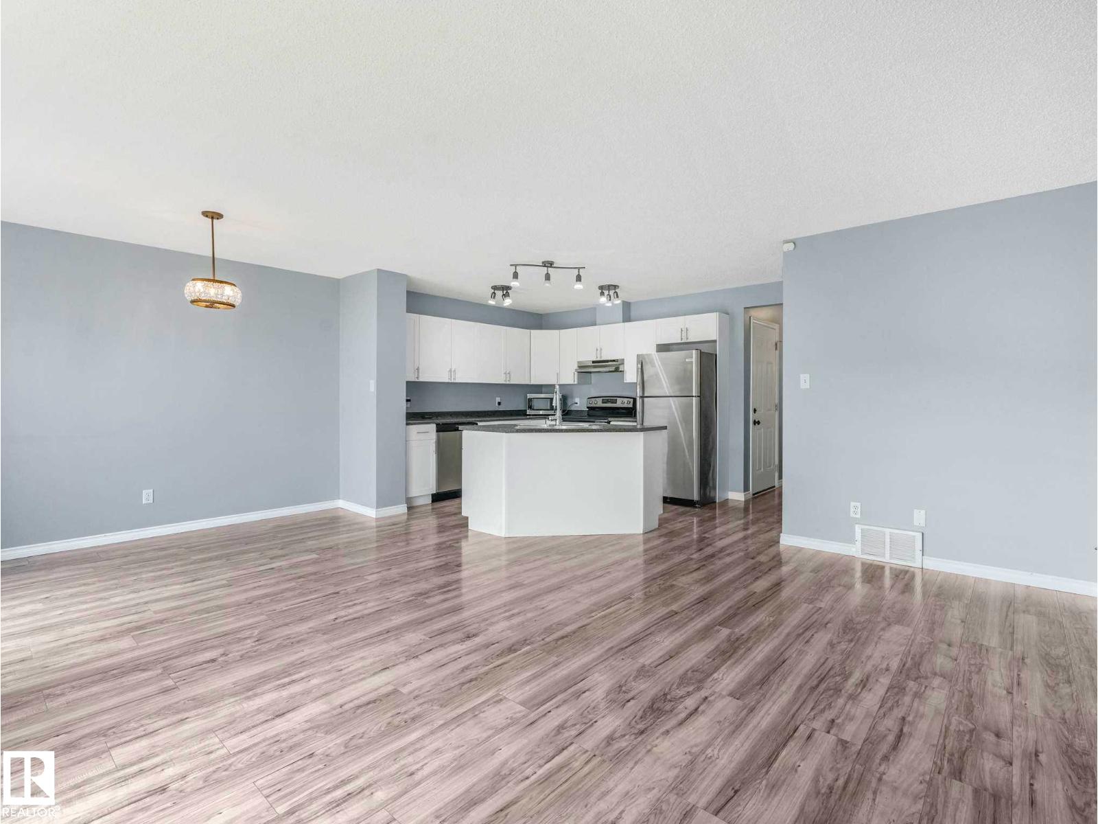 6828 159A AV NW — photo 18