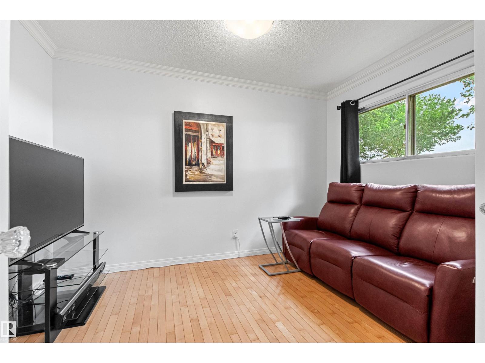 8707 69 AV NW — photo 16