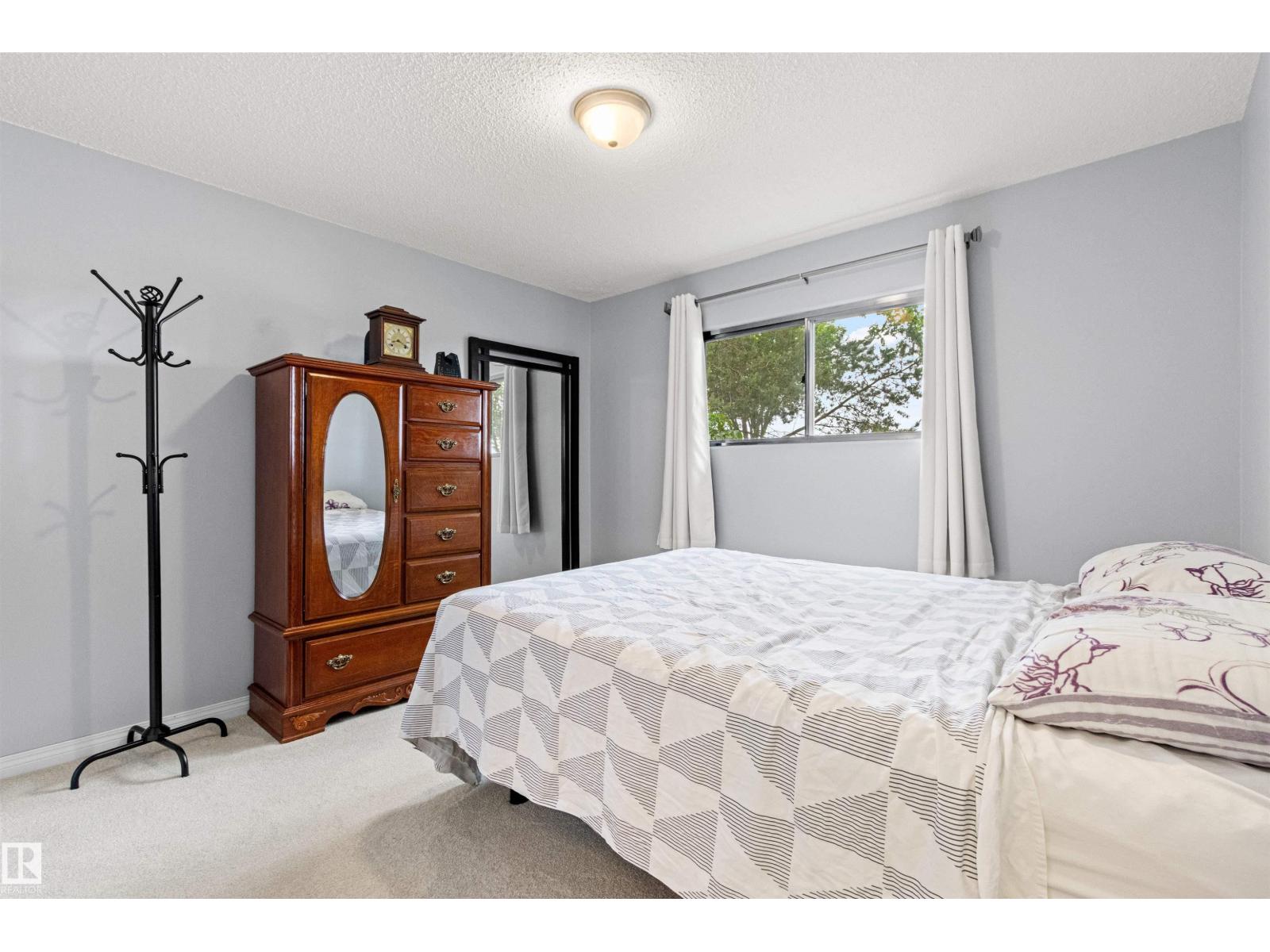 8707 69 AV NW — photo 29
