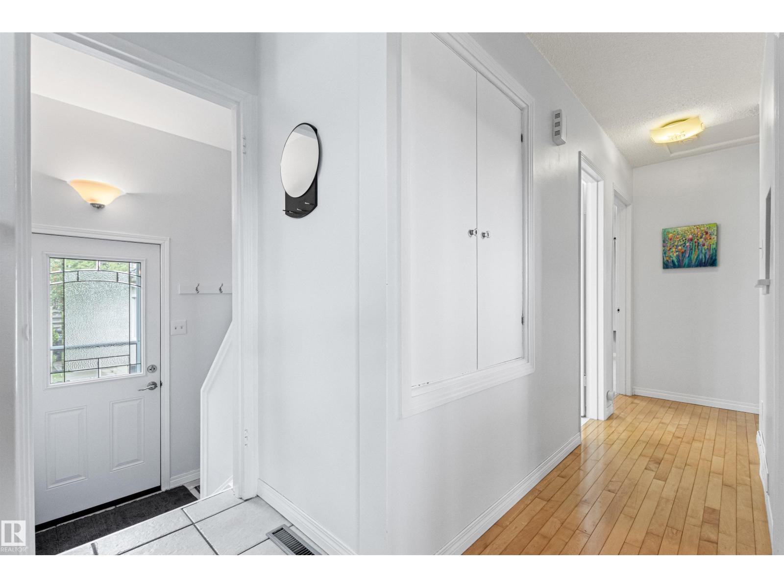 8707 69 AV NW — photo 34