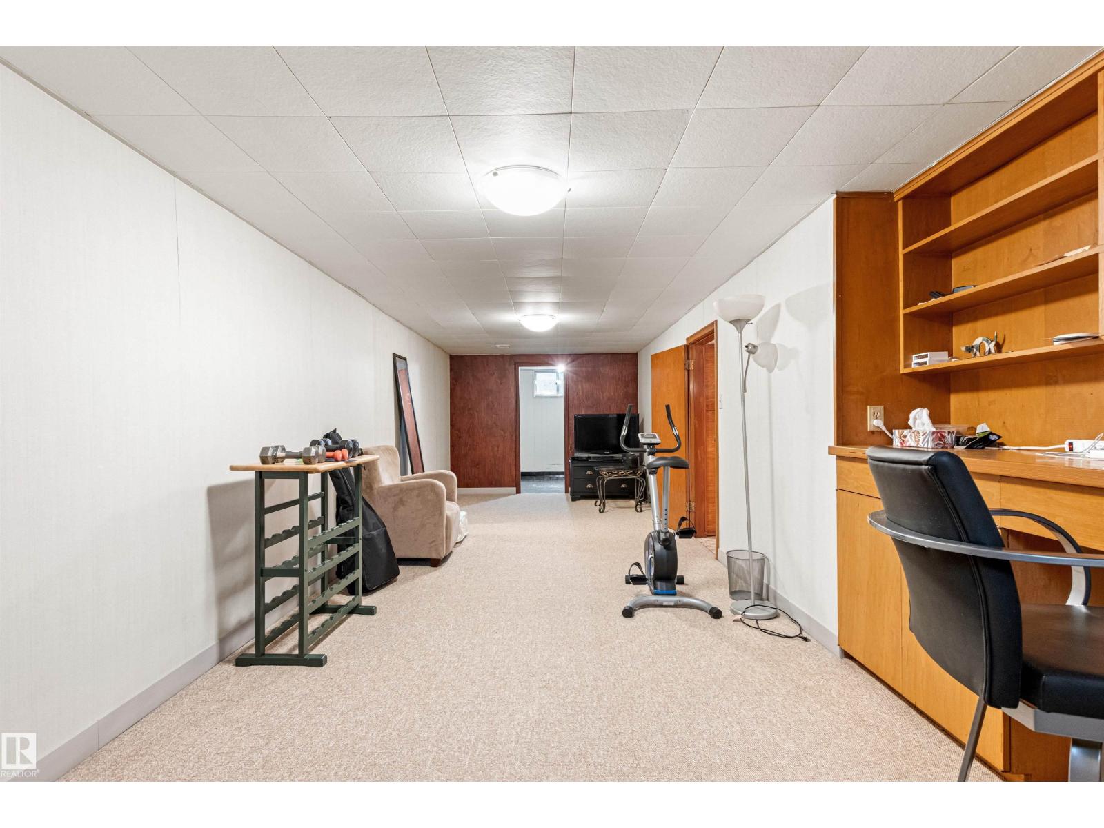 8707 69 AV NW — photo 48