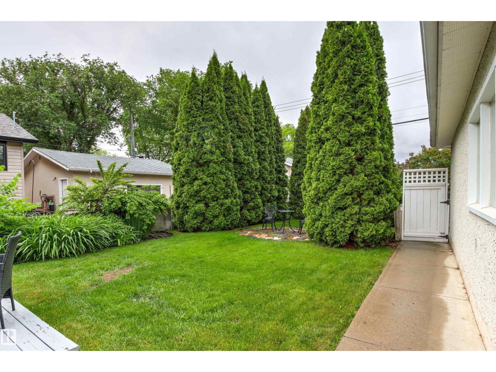 8707 69 AV NW — photo 58