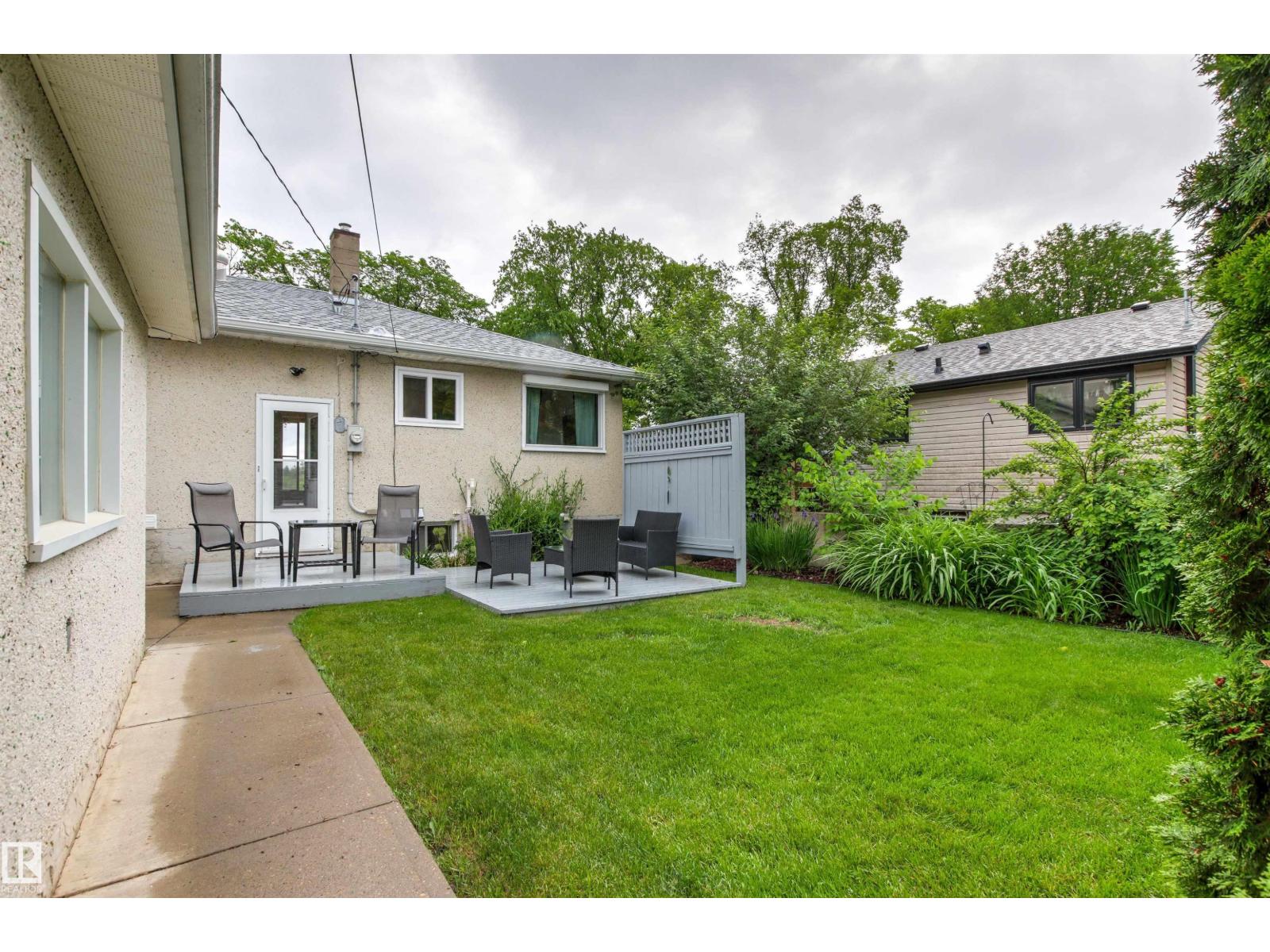 8707 69 AV NW — photo 62