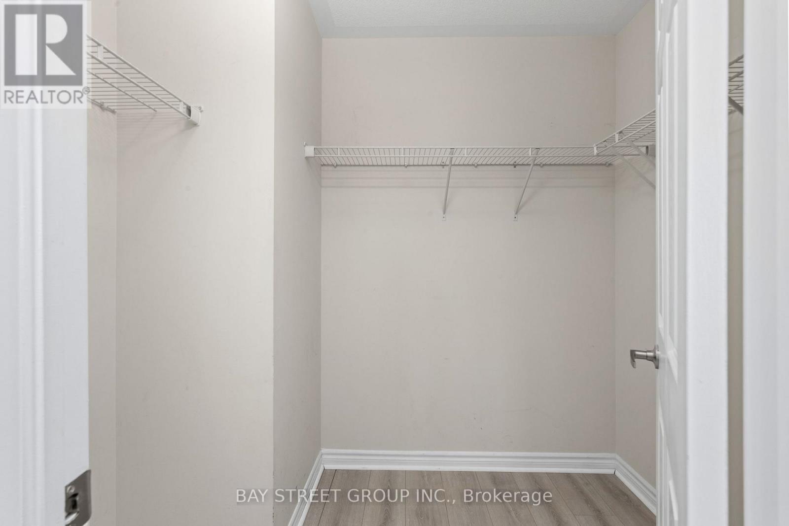2564 GRAND OAK TRAIL - 29