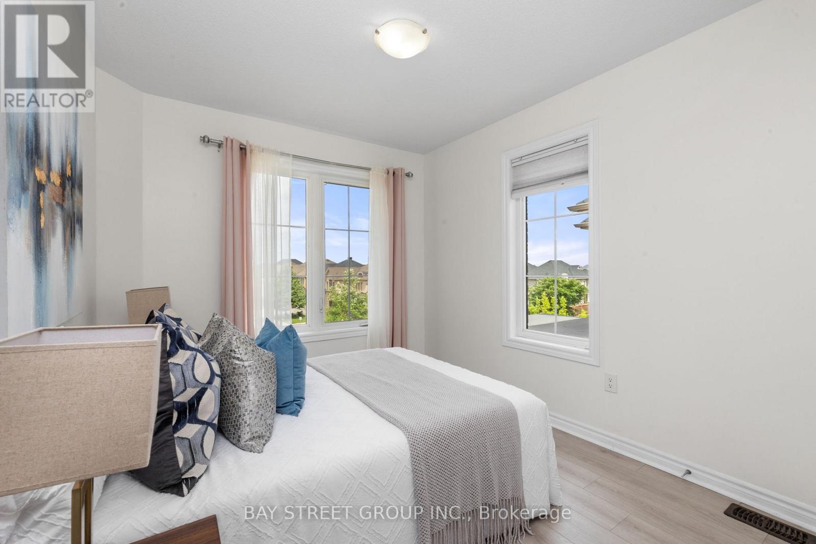 2564 GRAND OAK TRAIL - 30