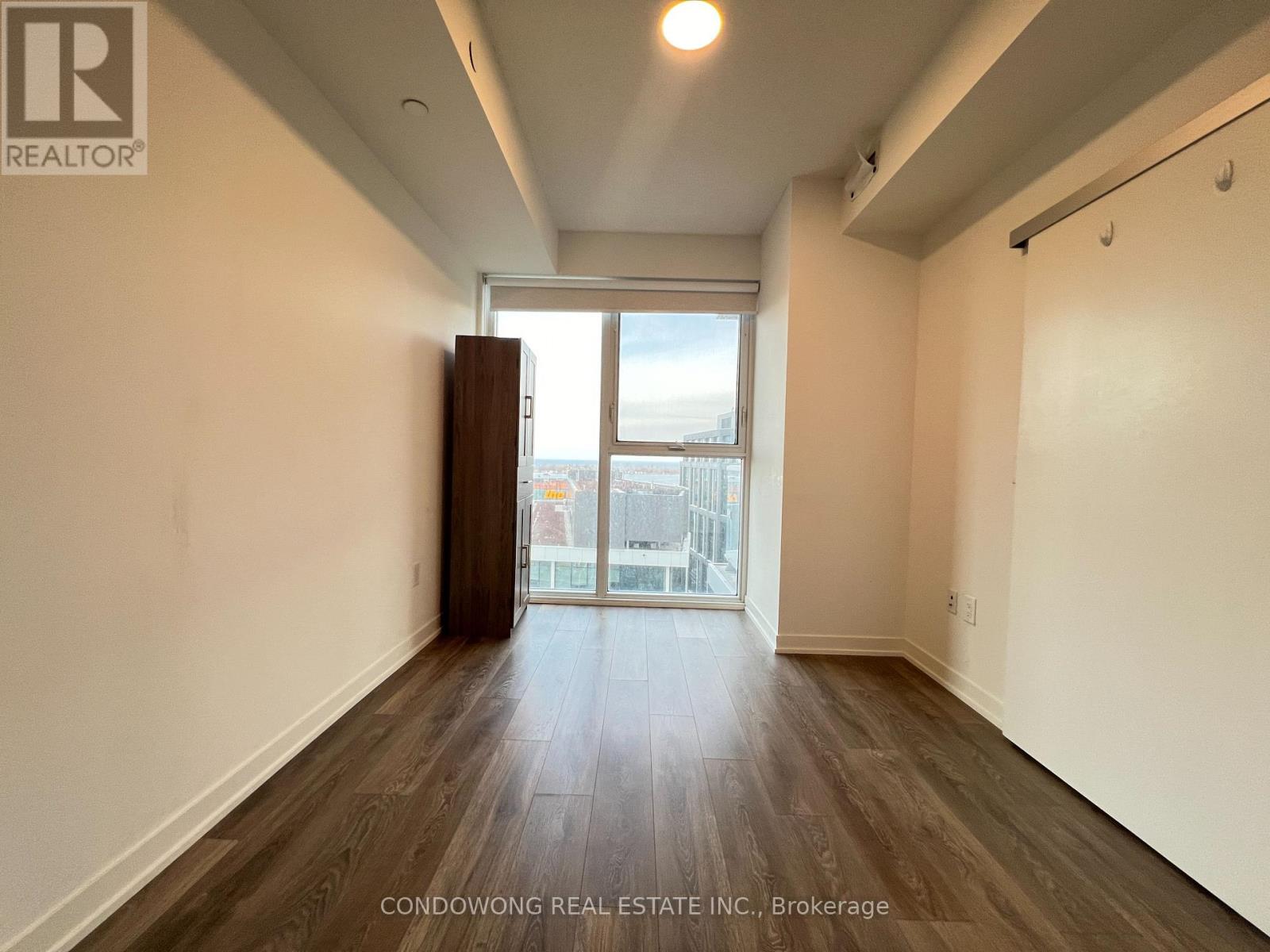 Floor To Ceiling Windows