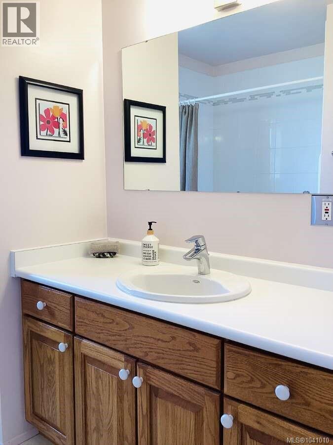 1 Sylvan Cres - 23