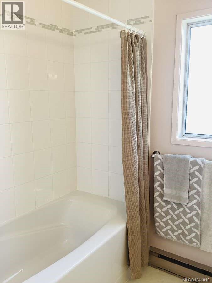 1 Sylvan Cres - 25