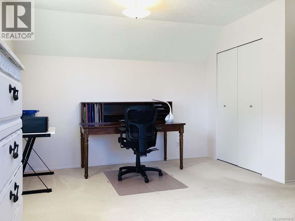 1 Sylvan Cres - 28