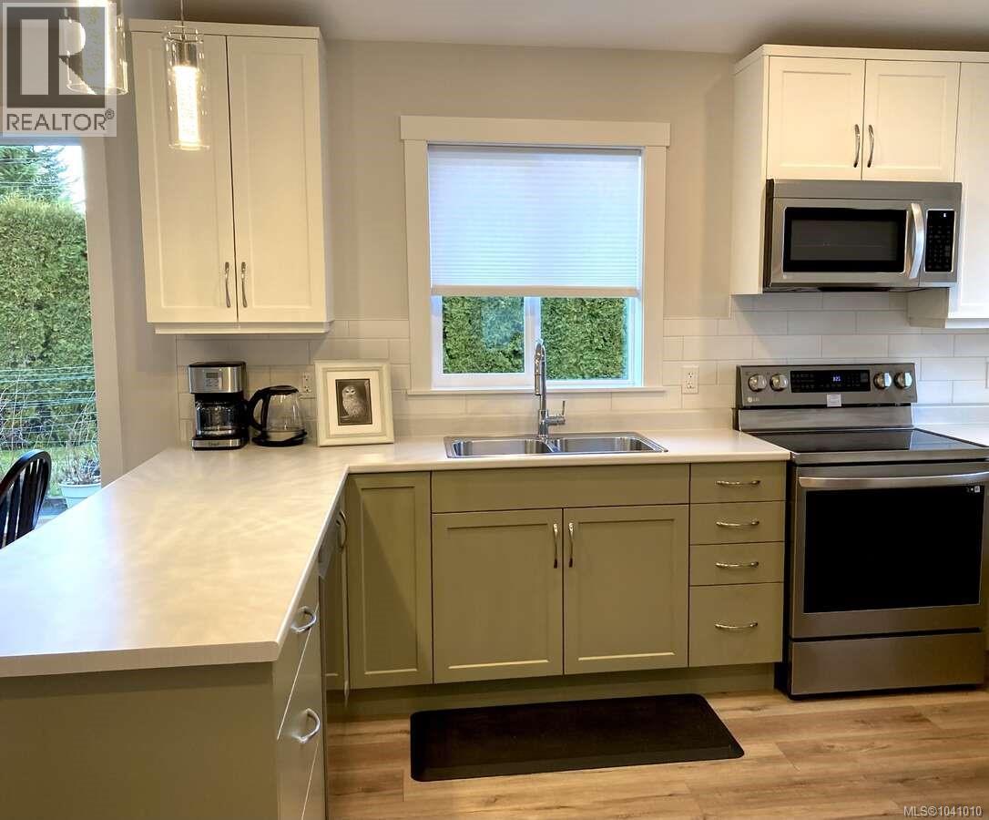1 Sylvan Cres - 32