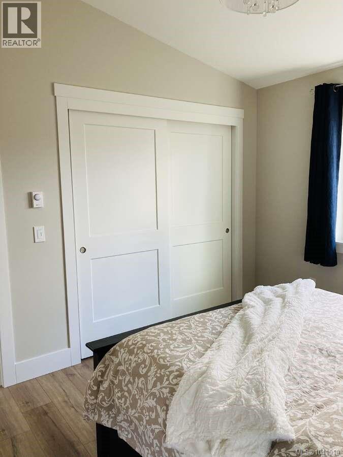 1 Sylvan Cres - 36