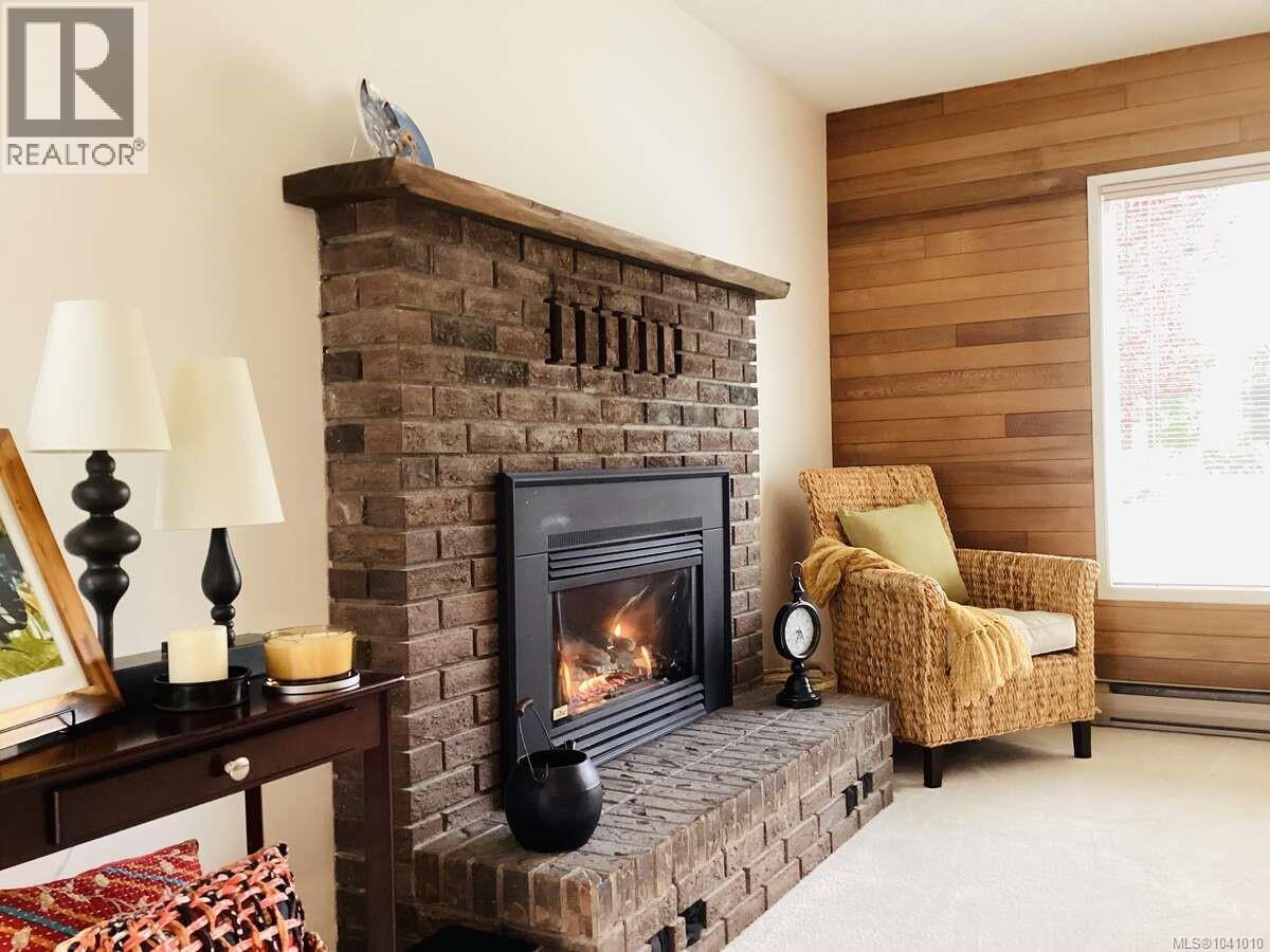 1 Sylvan Cres - 8
