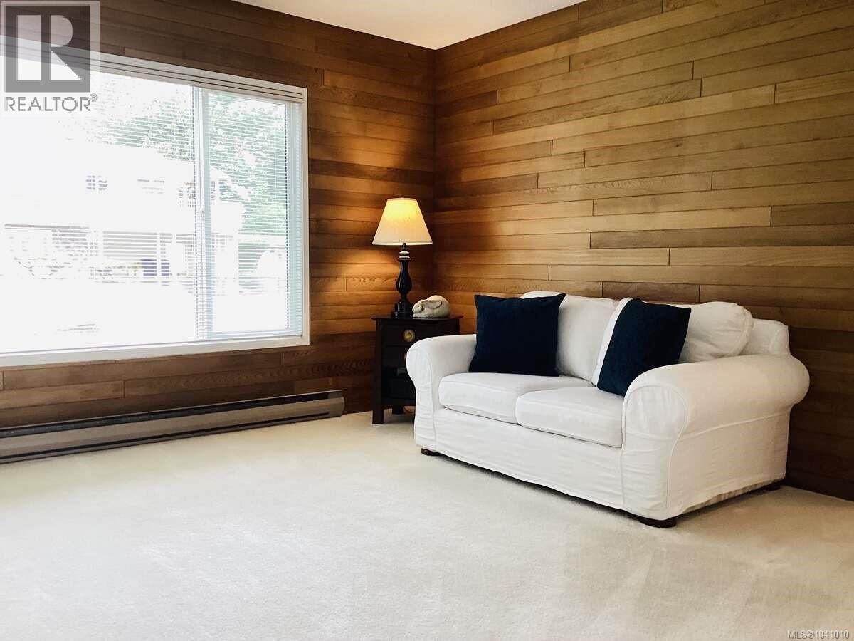 1 Sylvan Cres - 9
