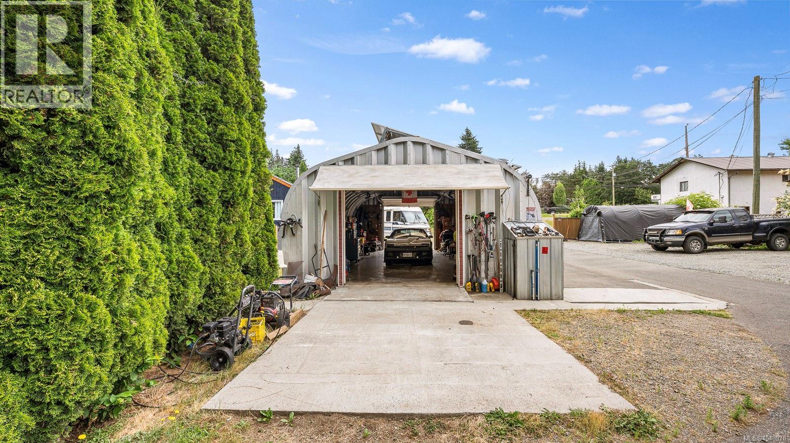 4931 Island Hwy N, Courtenay