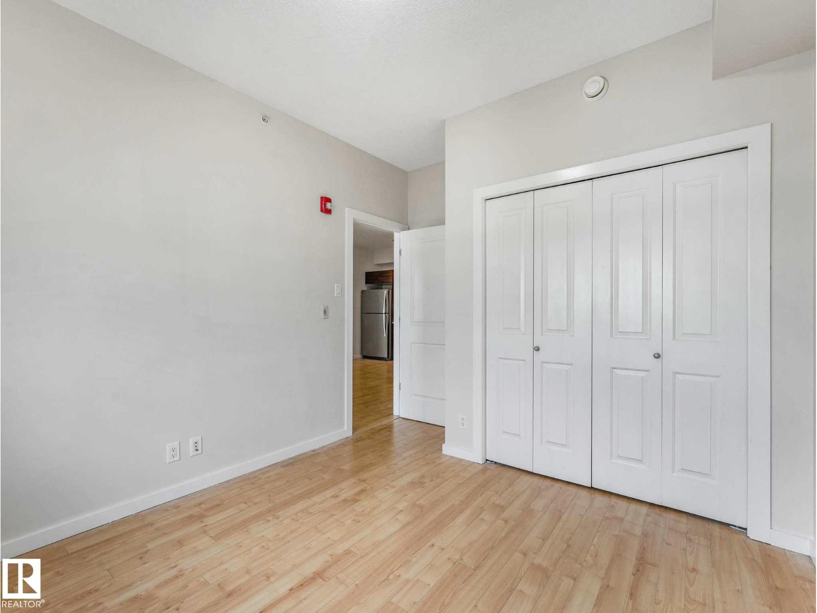 #406 9519 160 AV NW — photo 16