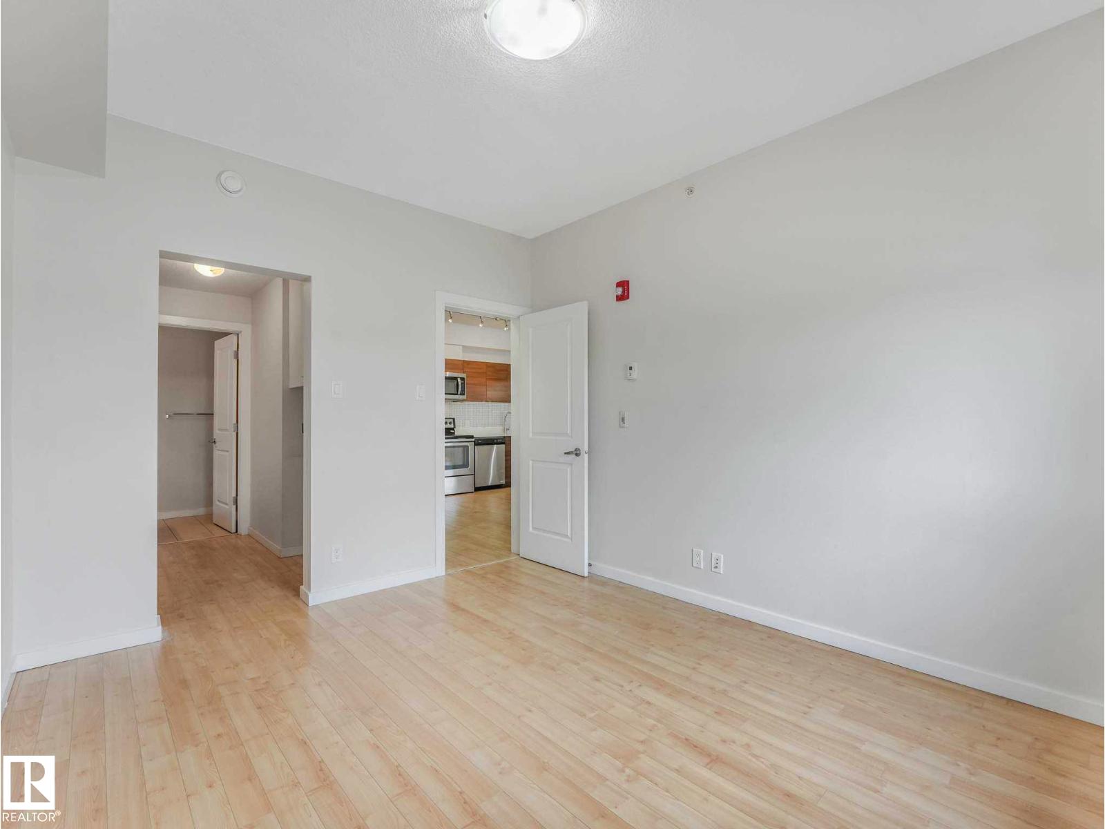 #406 9519 160 AV NW — photo 19