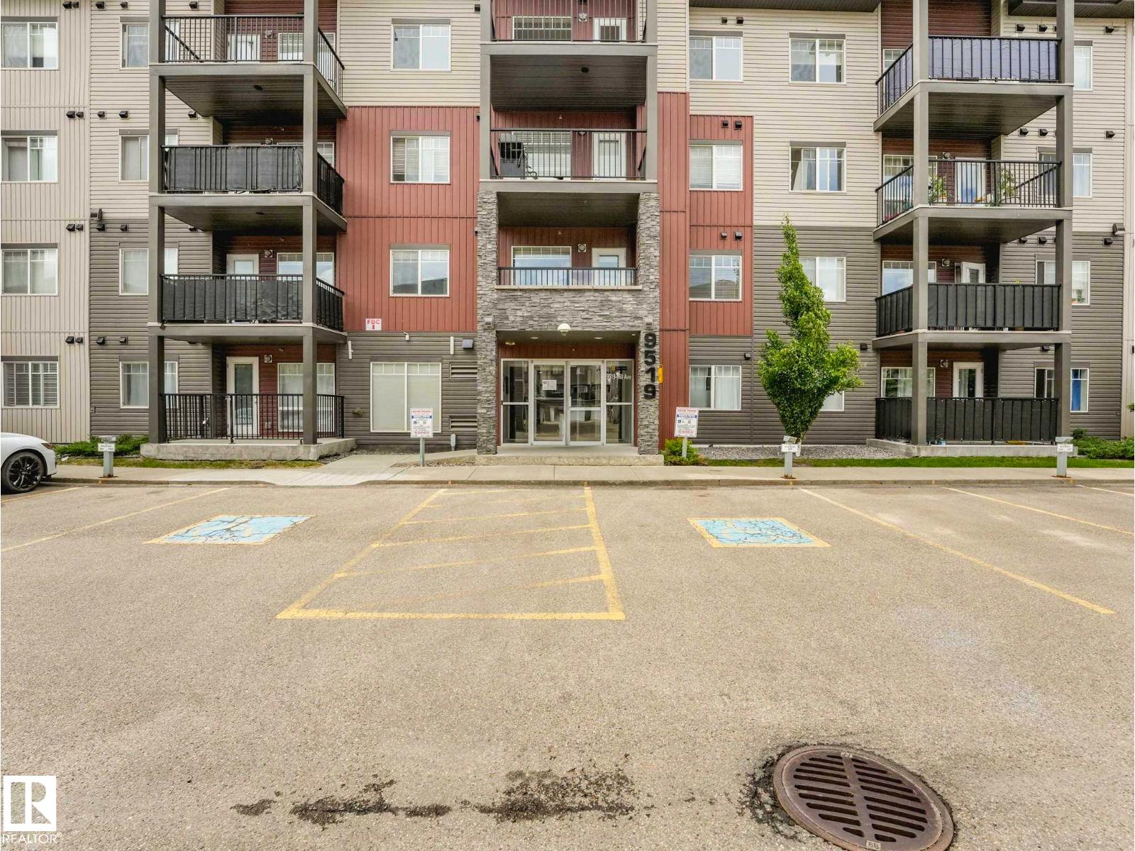 #406 9519 160 AV NW — photo 31
