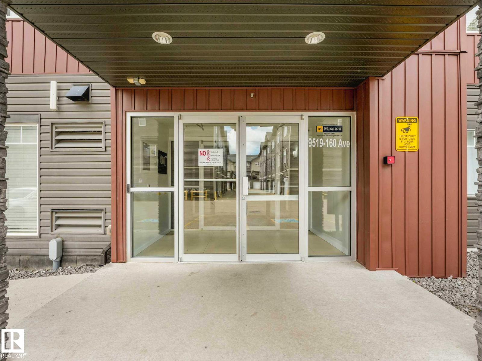 #406 9519 160 AV NW — photo 33