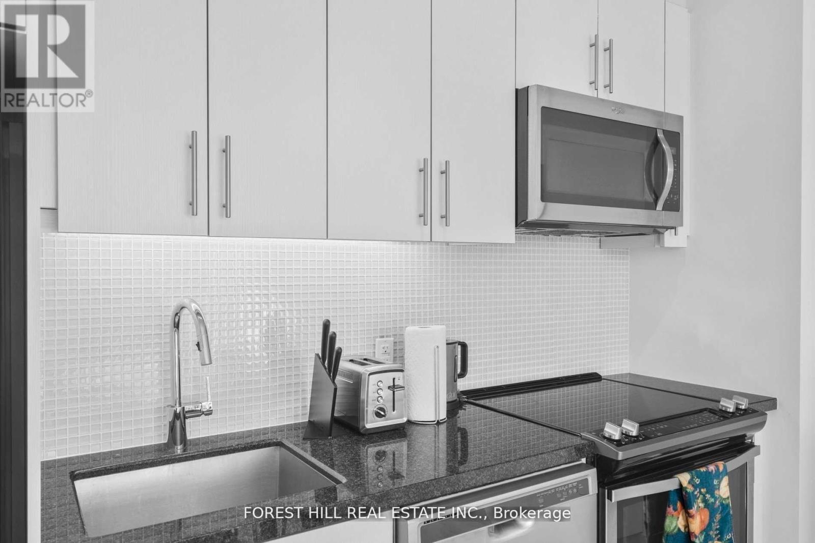 #427D 333 SEA RAY AVENUE - 12