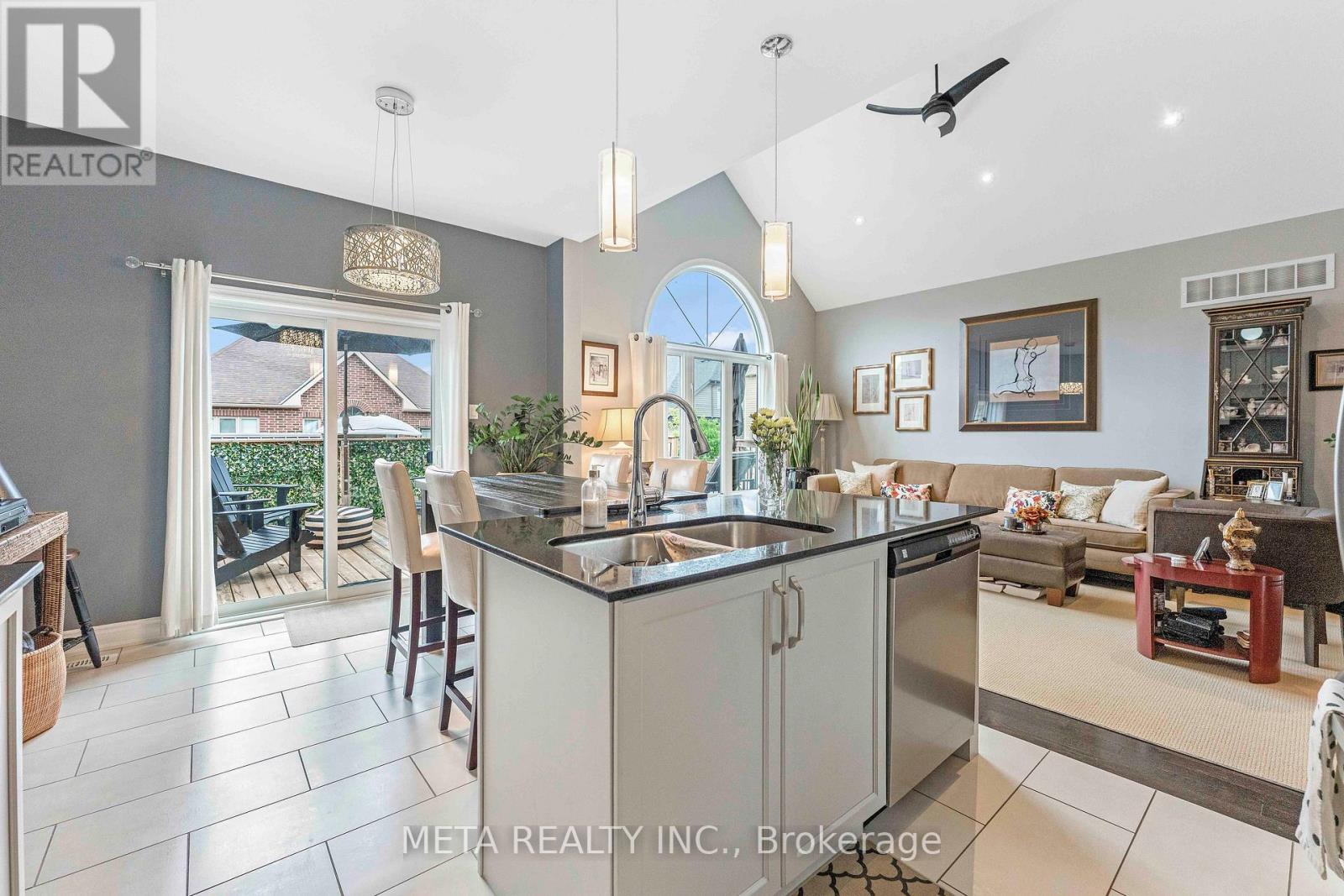 18 HUGHES STREET - 24