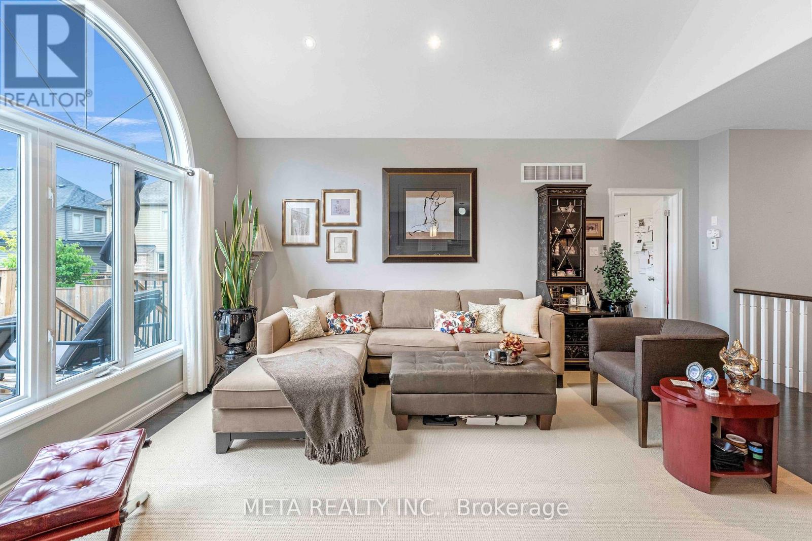 18 HUGHES STREET - 25
