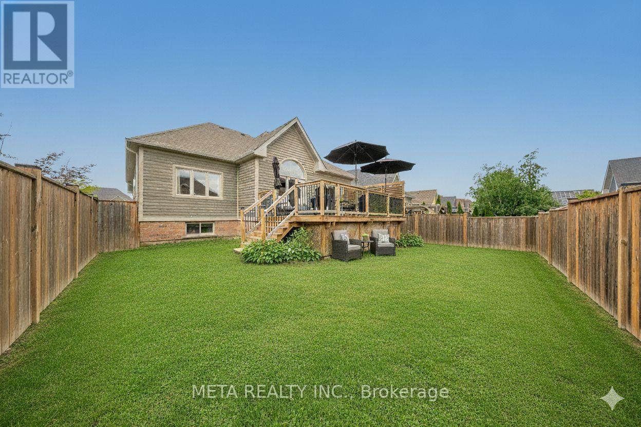 18 HUGHES STREET - 32