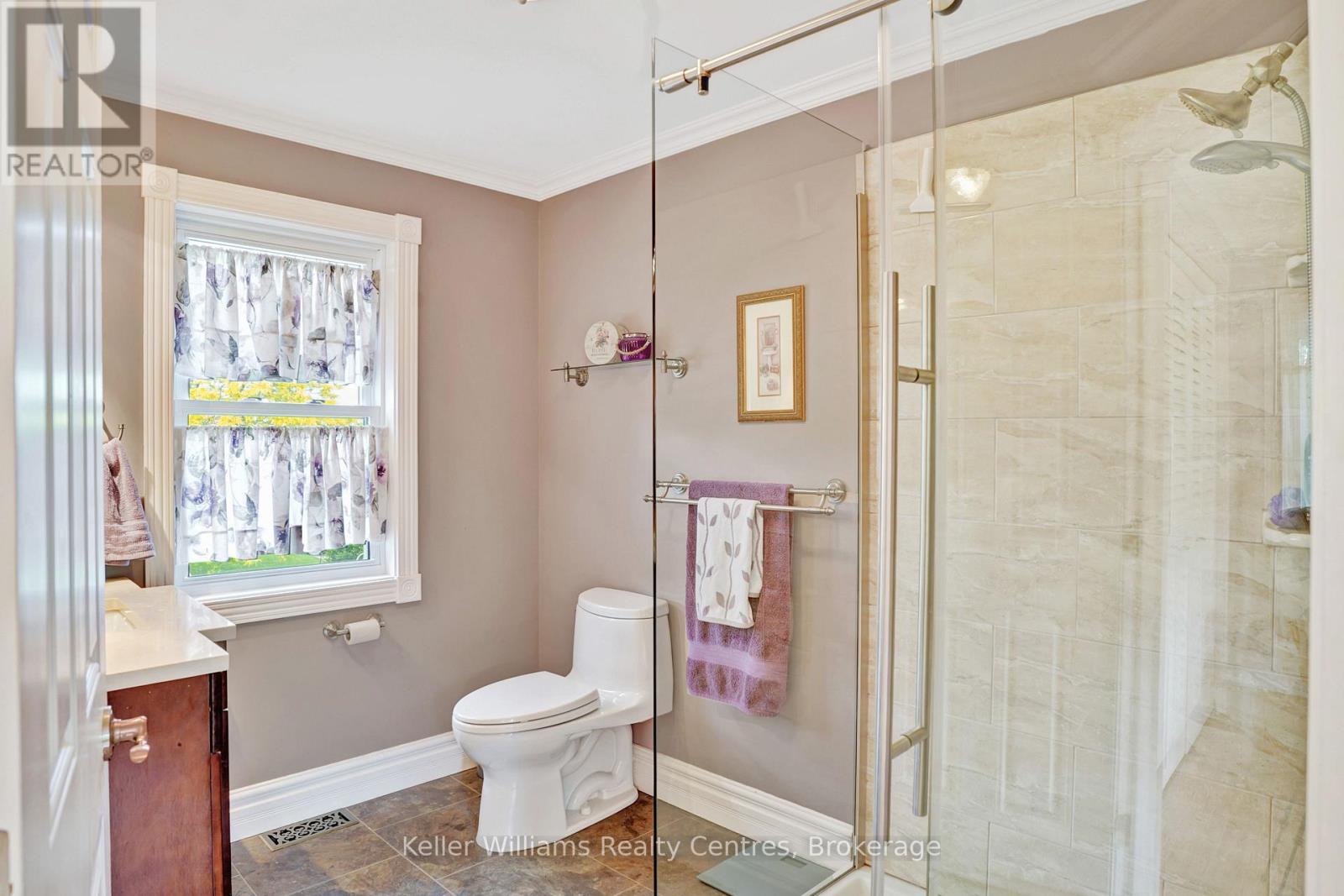 880 16TH STREET W - 31