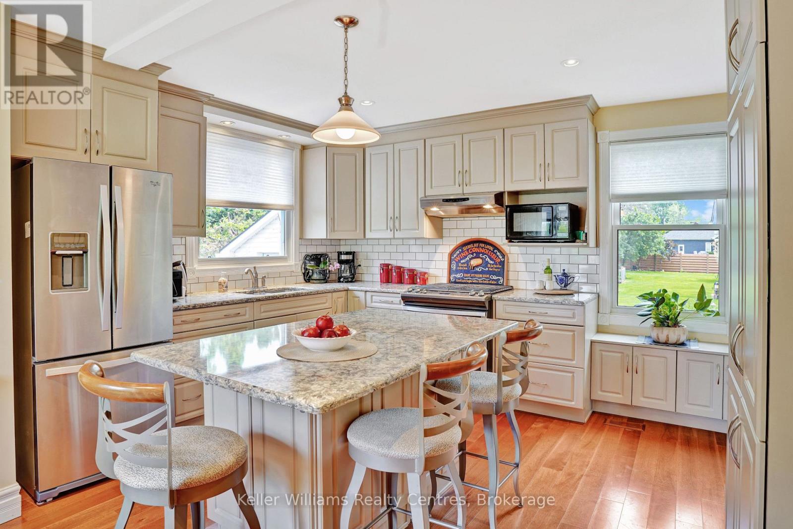 880 16TH STREET W - 15