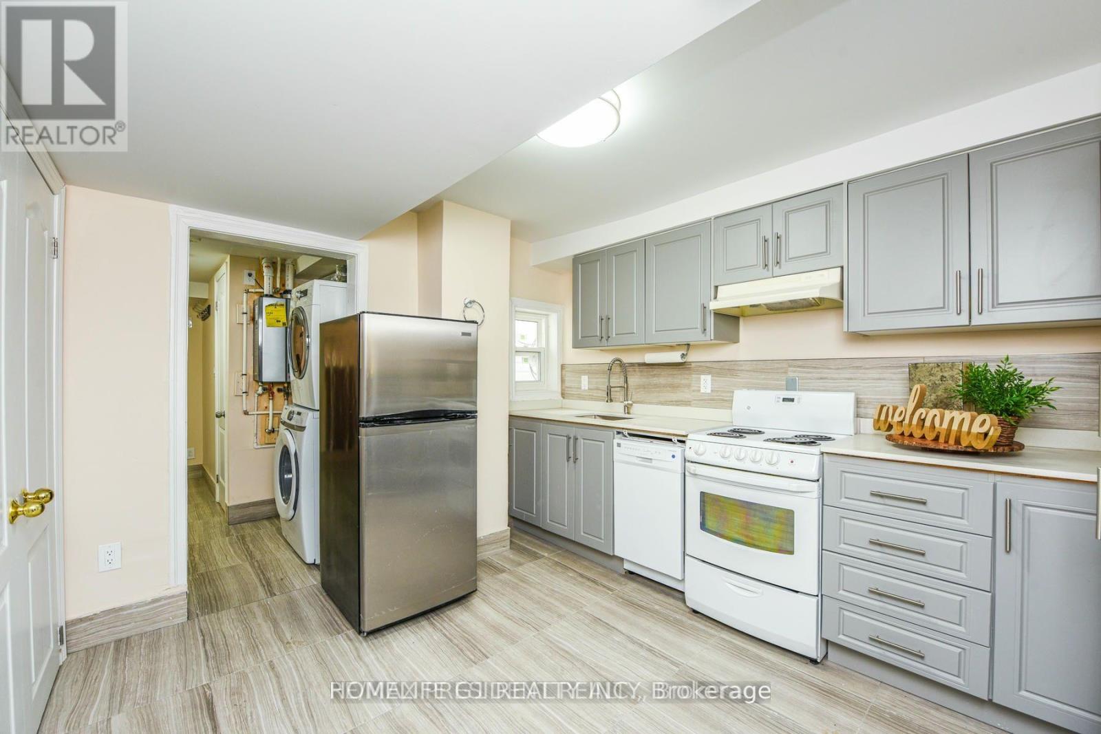23 MYRTLE AVENUE - 21