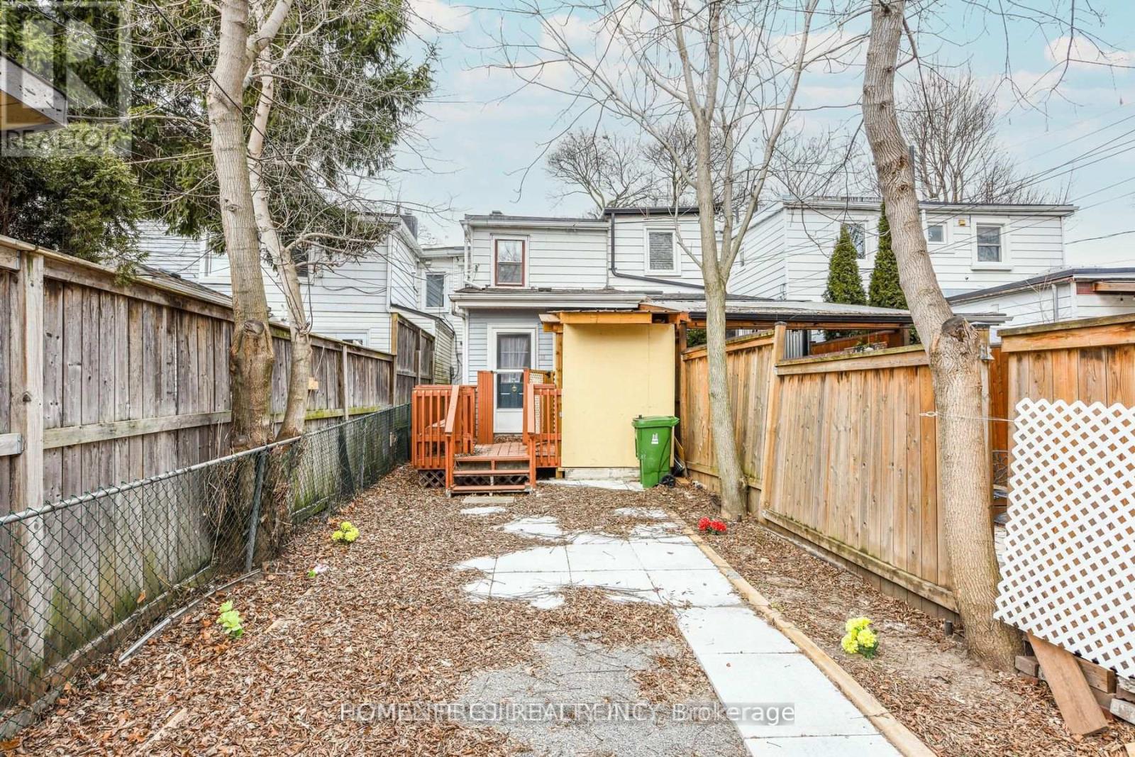 23 MYRTLE AVENUE - 25