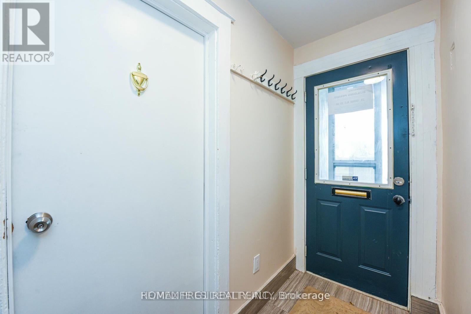 23 MYRTLE AVENUE - 34
