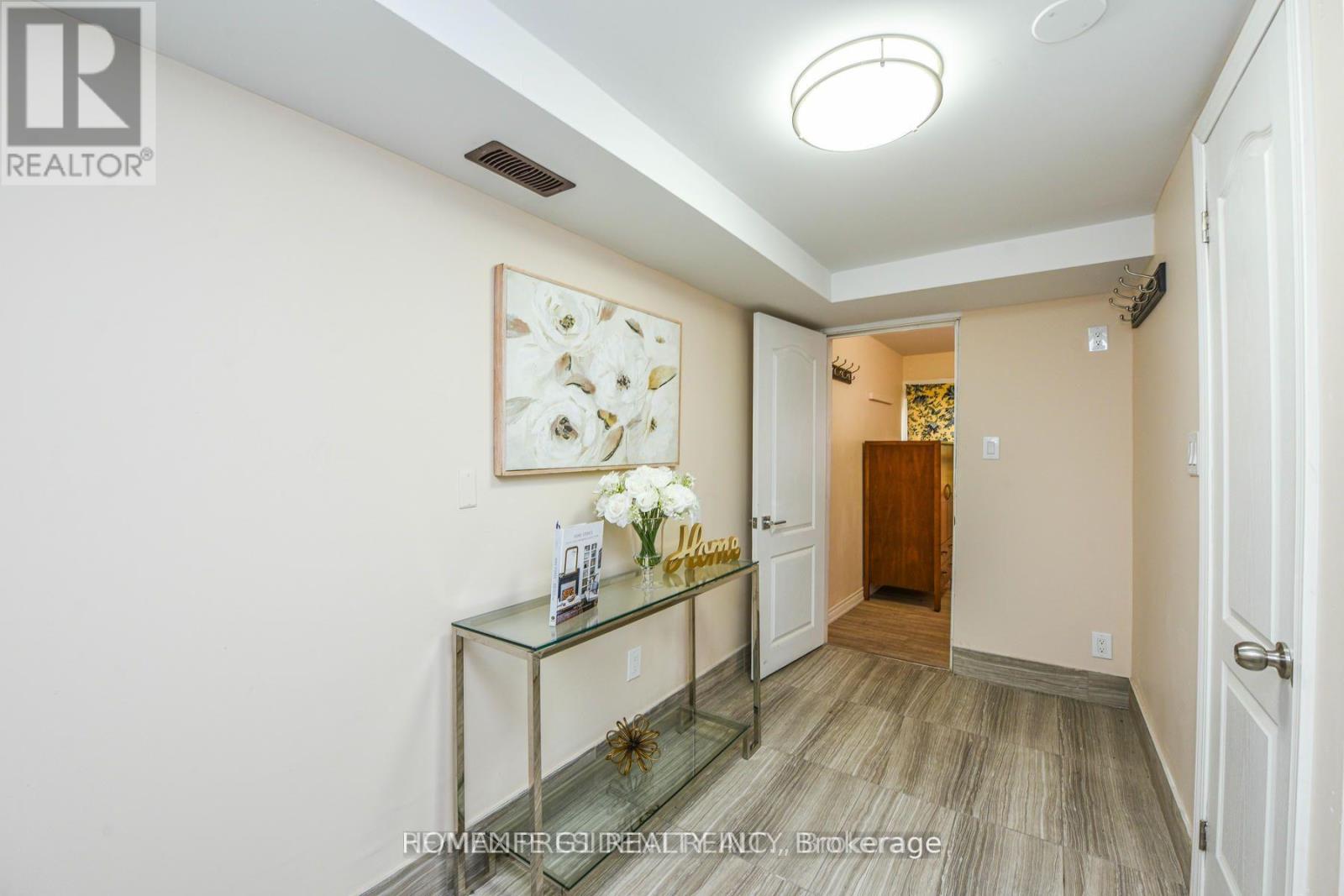 23 MYRTLE AVENUE - 36