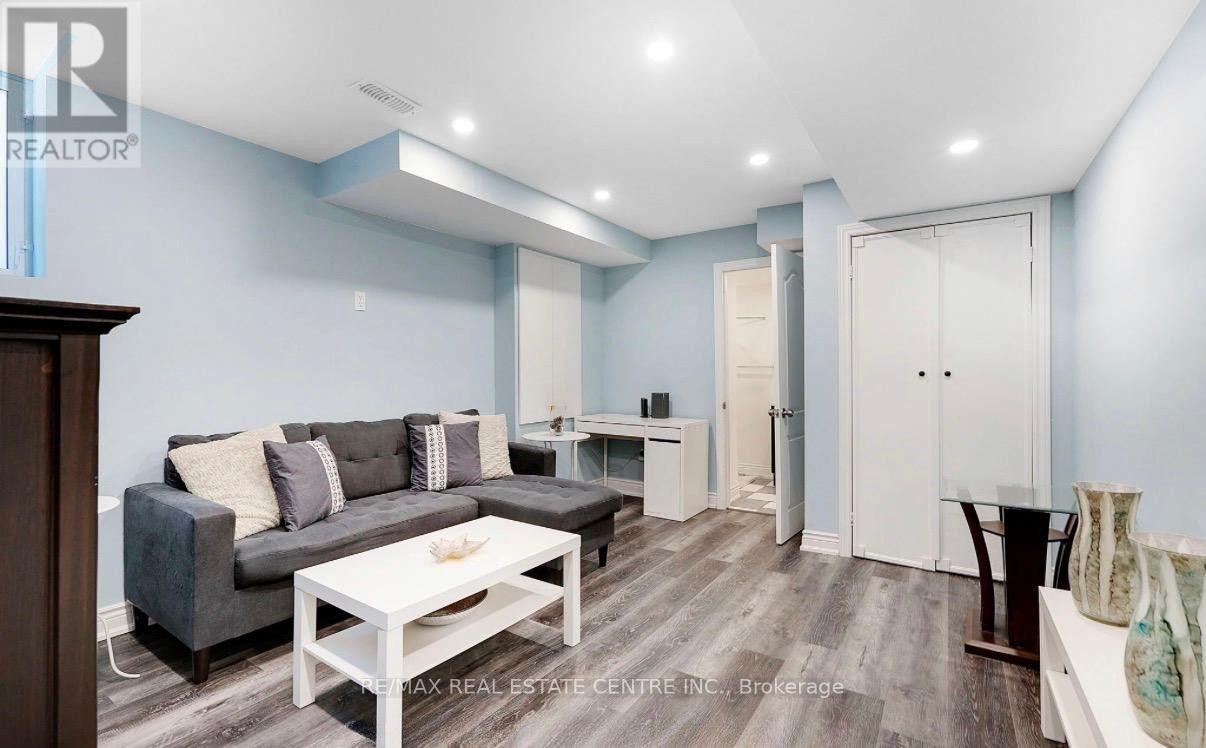 161 BONNIE BRAES DRIVE - 26