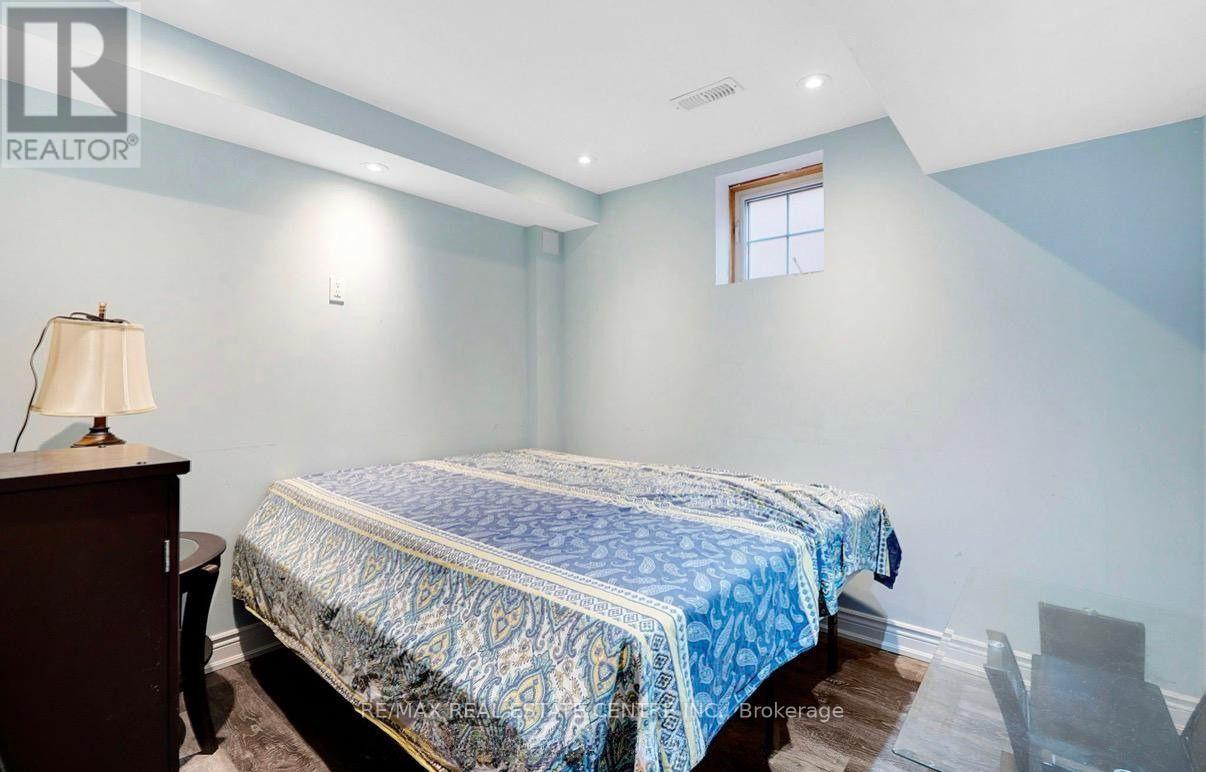 161 BONNIE BRAES DRIVE - 28