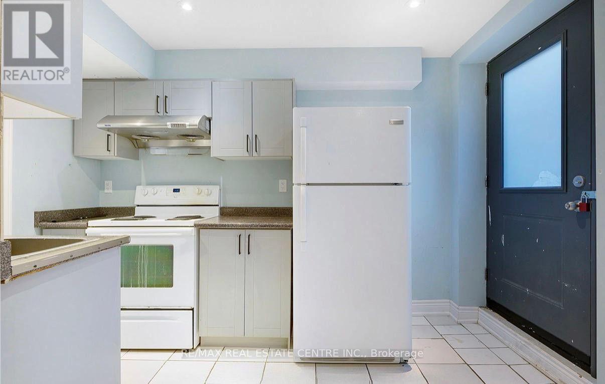 161 BONNIE BRAES DRIVE - 34