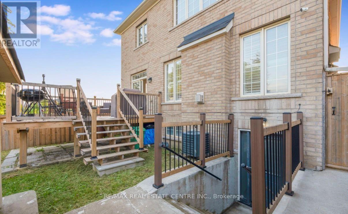 161 BONNIE BRAES DRIVE - 35