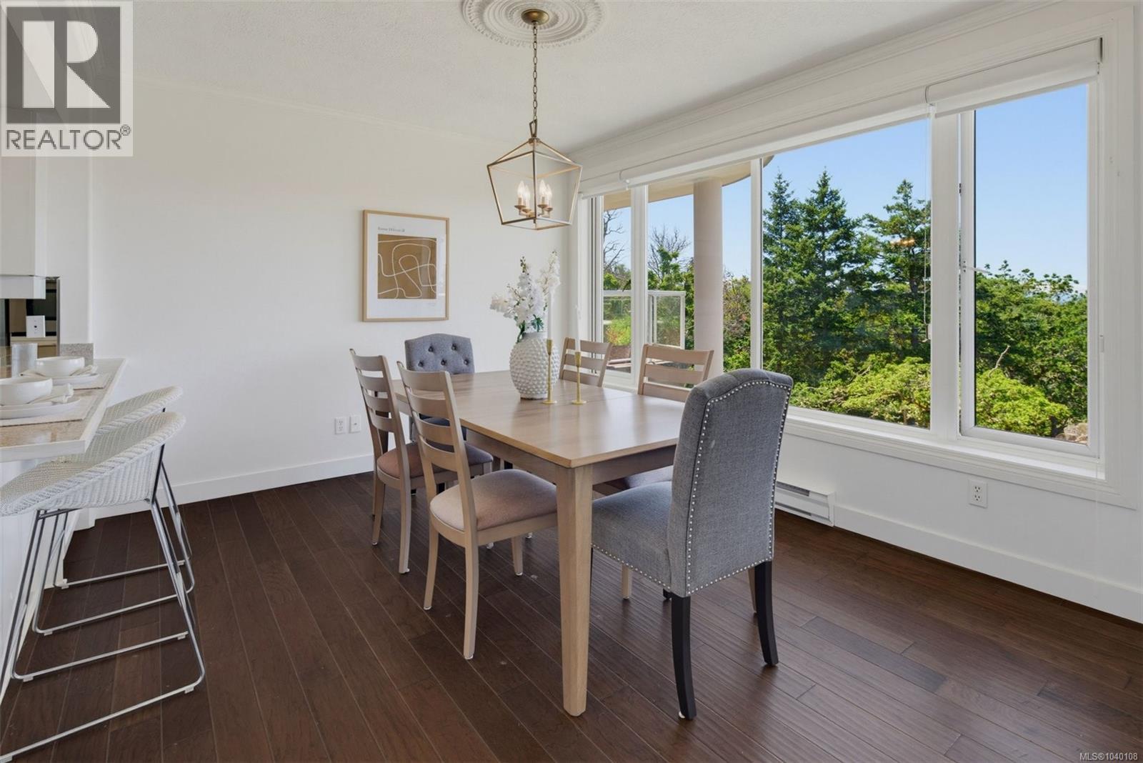 #PH52 2829 Arbutus Rd - 16