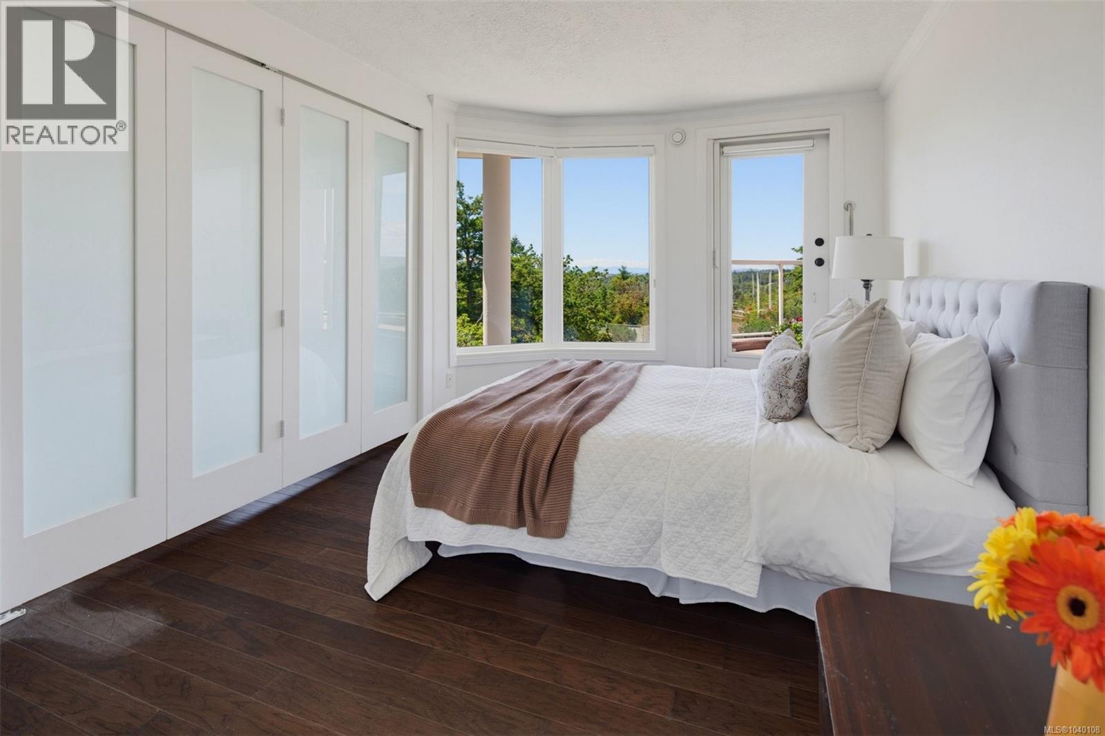 #PH52 2829 Arbutus Rd - 20