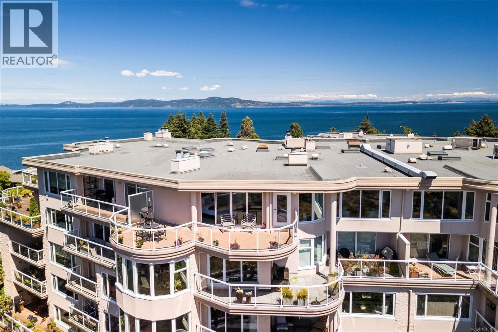 #PH52 2829 Arbutus Rd - 29