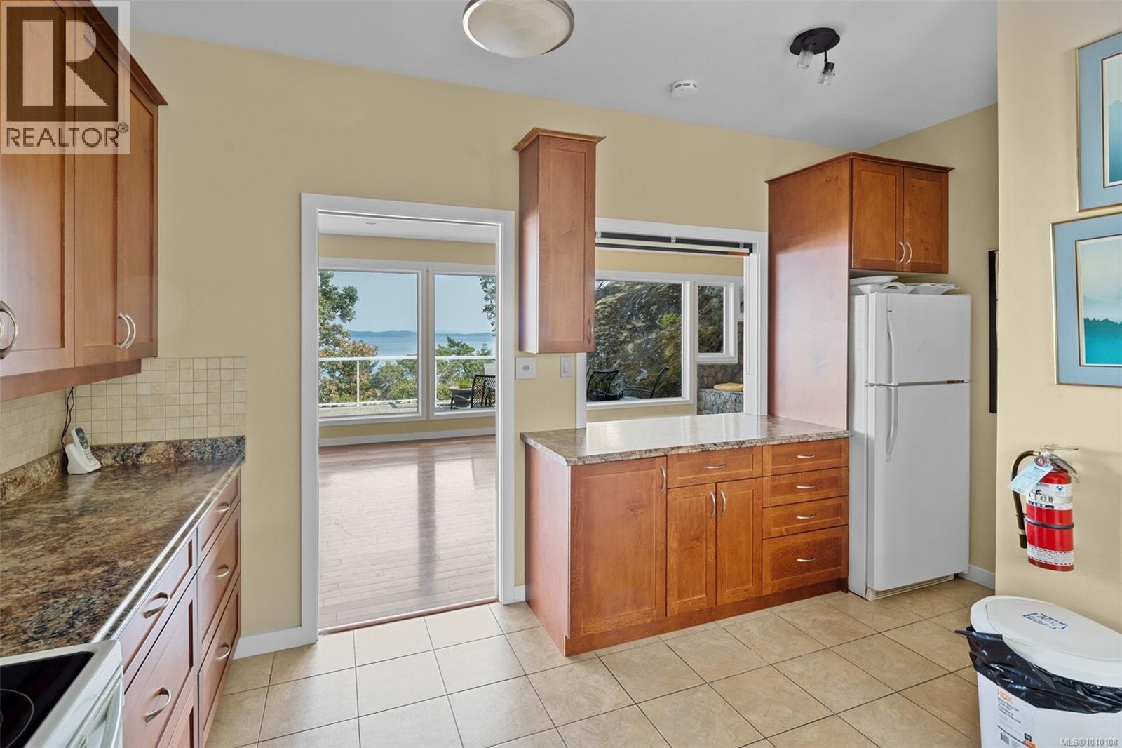#PH52 2829 Arbutus Rd - 53
