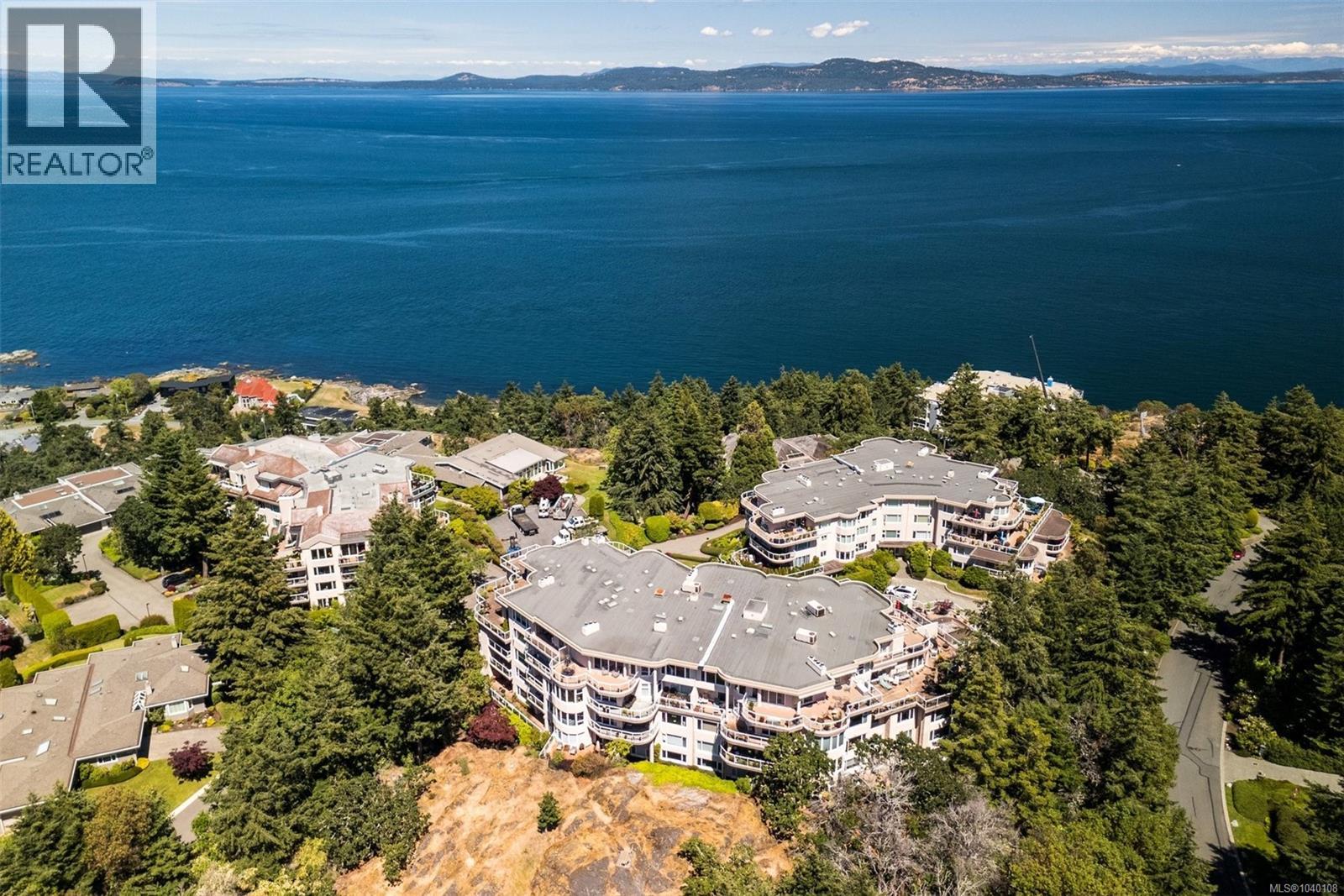#PH52 2829 Arbutus Rd - 56