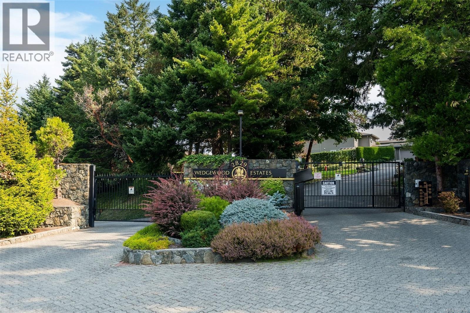 #PH52 2829 Arbutus Rd - 62