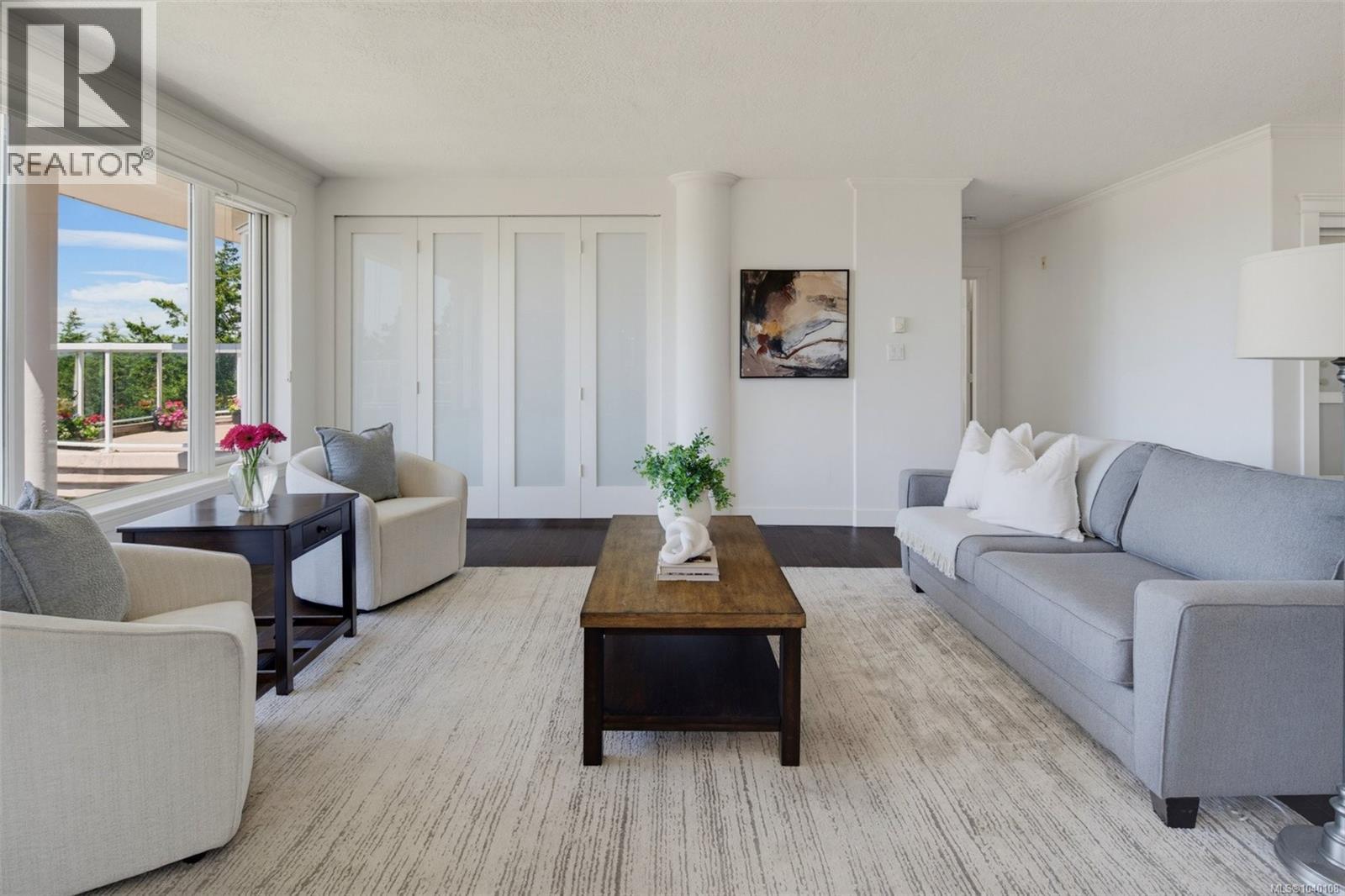 #PH52 2829 Arbutus Rd - 8